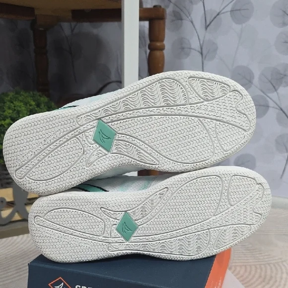 Sperry Harbormaster 2.0 White and Mint Sneakers - Picture 10 of 12